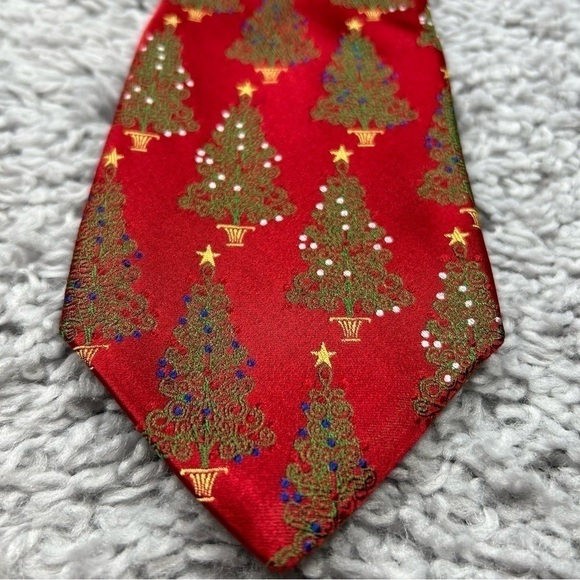 Nicole Miller Neck Tie 100% Silk Holiday Christmas Tree Star Topper Classic - Picture 1 of 6
